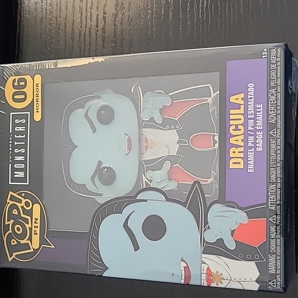 Funko Pop Pin Dracula - Picture 1 of 3